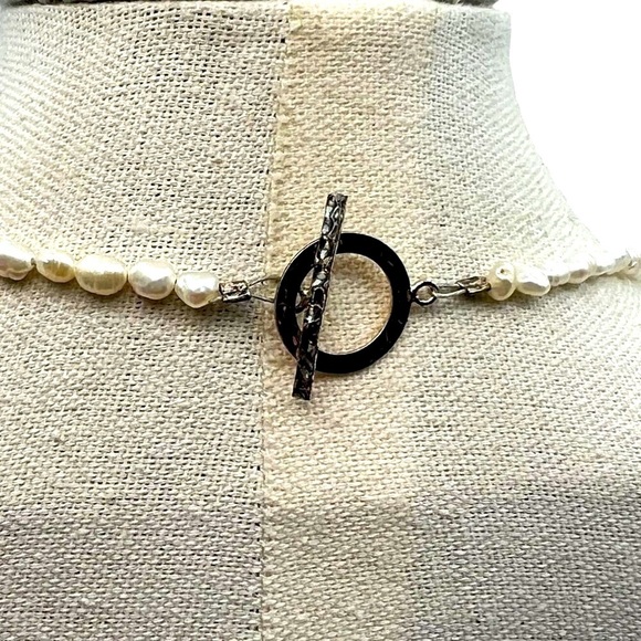 Vintage Sterling Silver Cross Necklace With Rice Pearls.  A13 - Picture 5 of 12